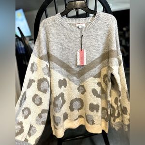 Grey Cheetah ANDREE BY UNIT women’s sweater